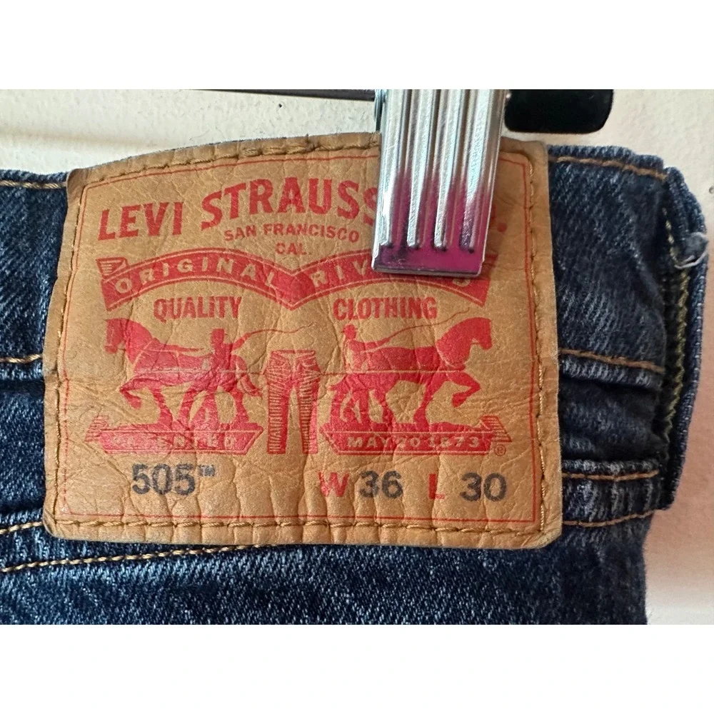 Levis 505 Regular Fit Jeans Mens 36x30 Medium Dark Wash Straight Leg Denim